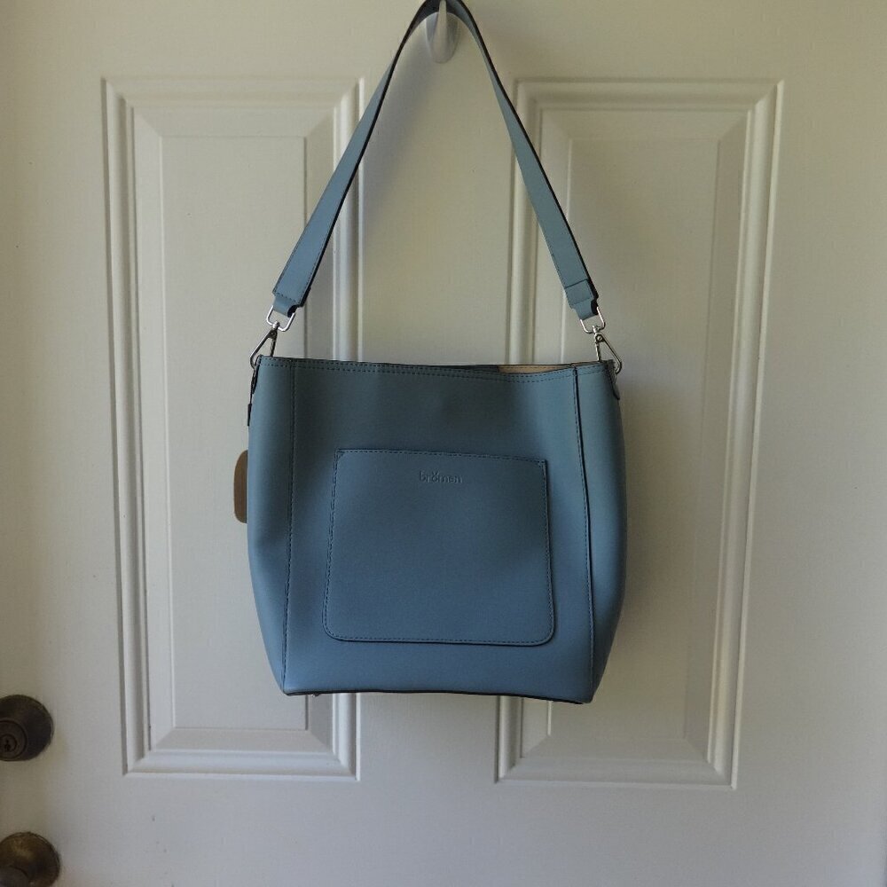 Bromen vegan  leather shoulder bag, blue ,snap closure, bottom feet studs ,NWOT
